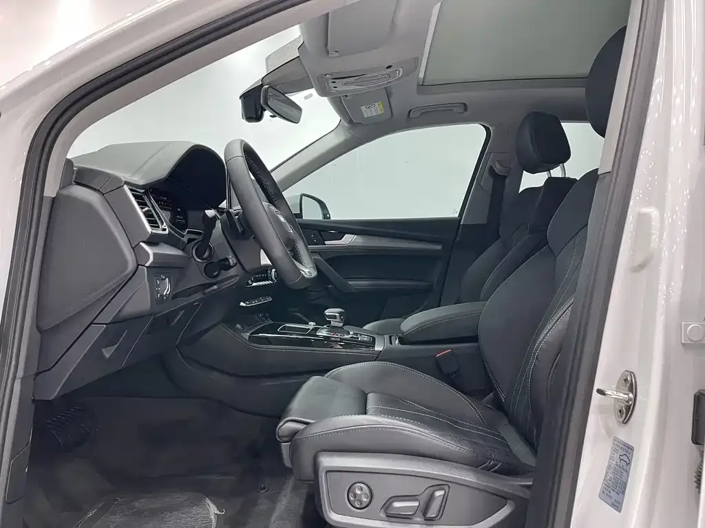 Audi Q5L 2022 из CN, фото 6
