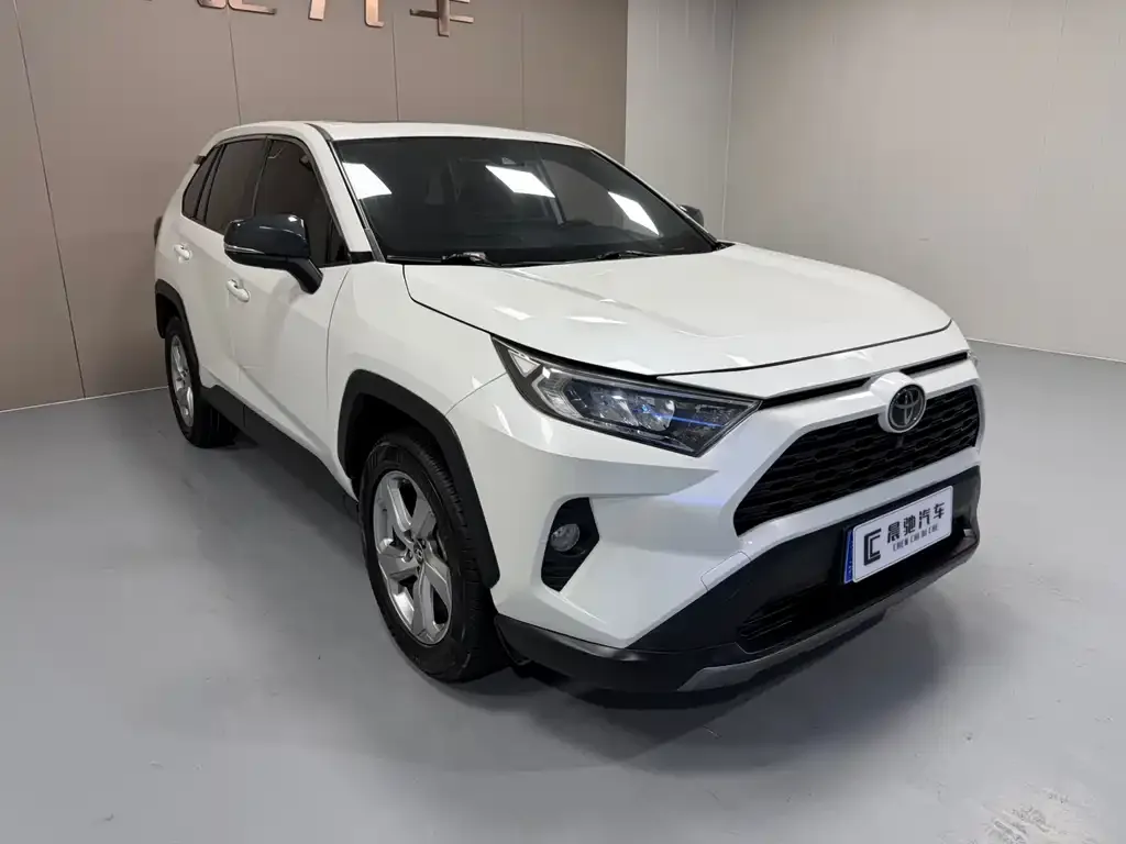 Toyota RAV4 2021 из CN, фото 3
