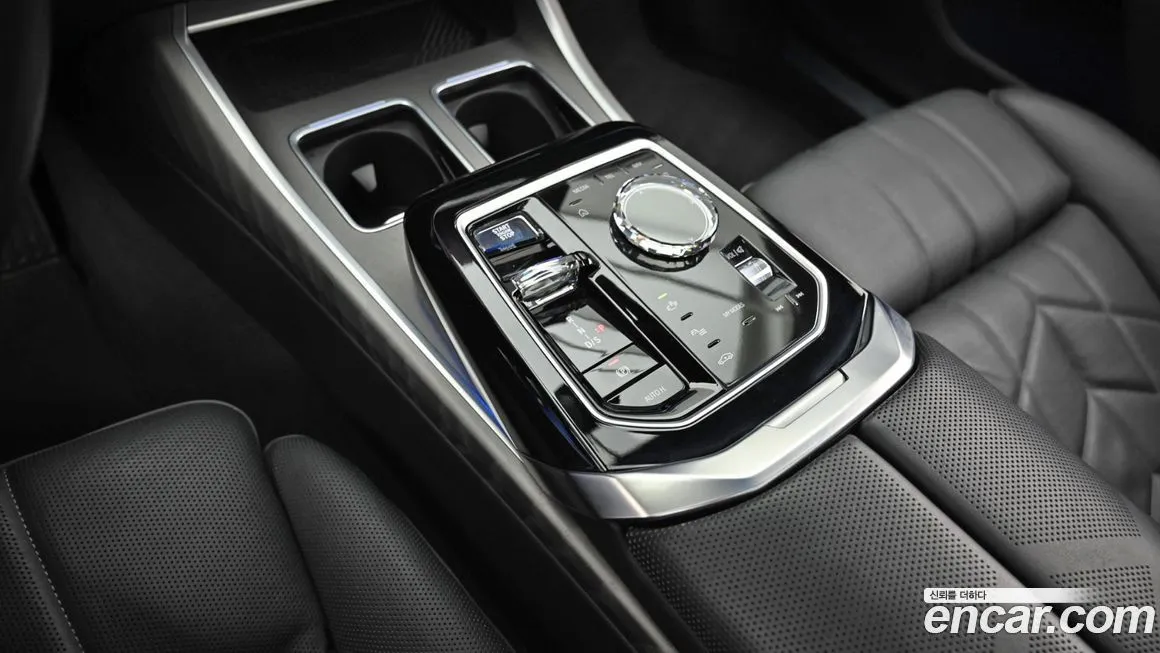 BMW 7-Series 2023 из KR, фото 9