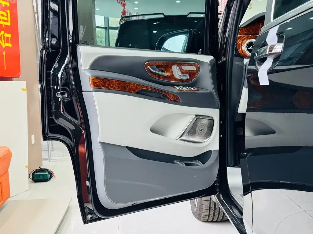 Mercedes-Benz Vito 2024 из CN, фото 4