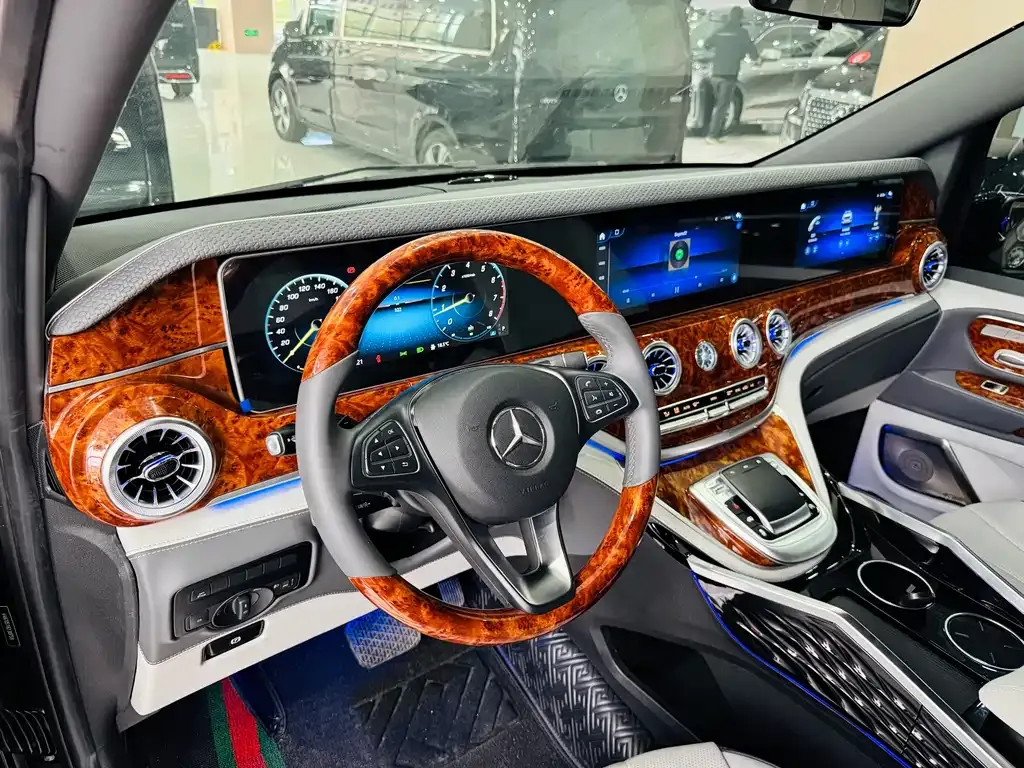 Mercedes-Benz Vito 2024 из CN, фото 5