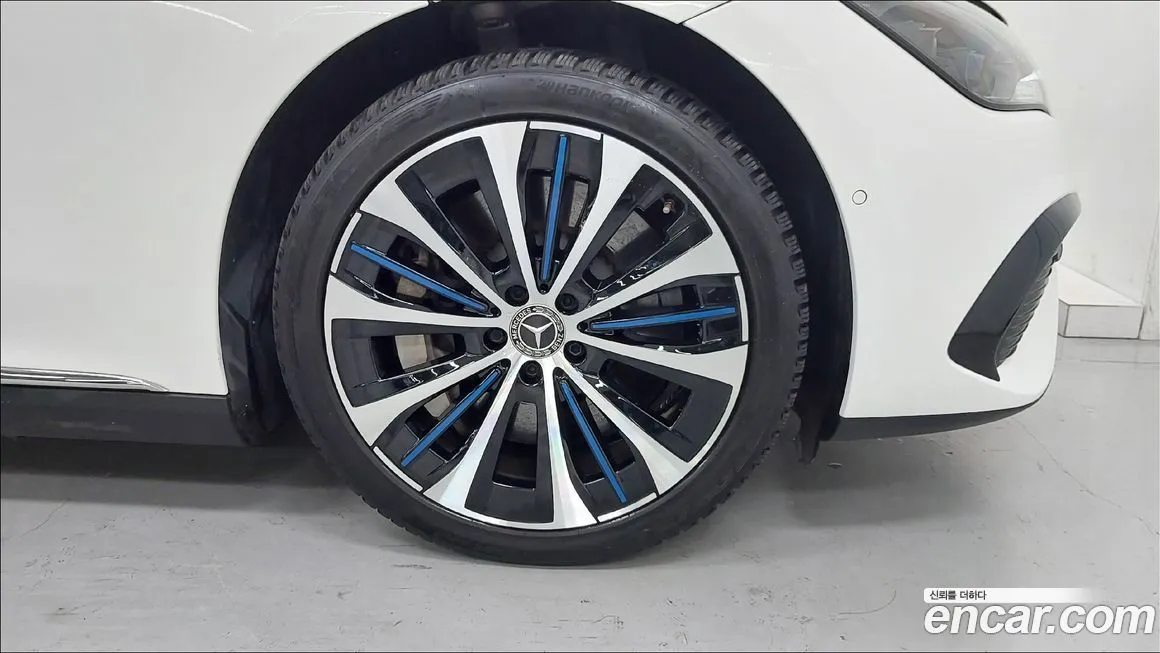 Mercedes-Benz EQE — фото 5