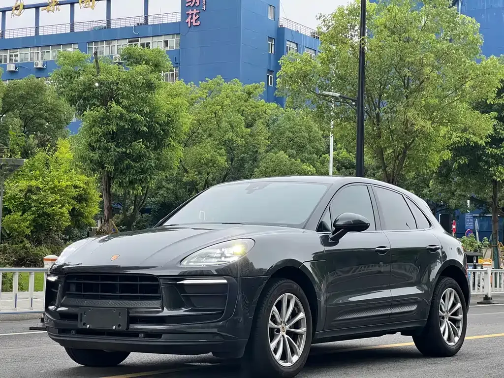 Porsche Macan — фото 1