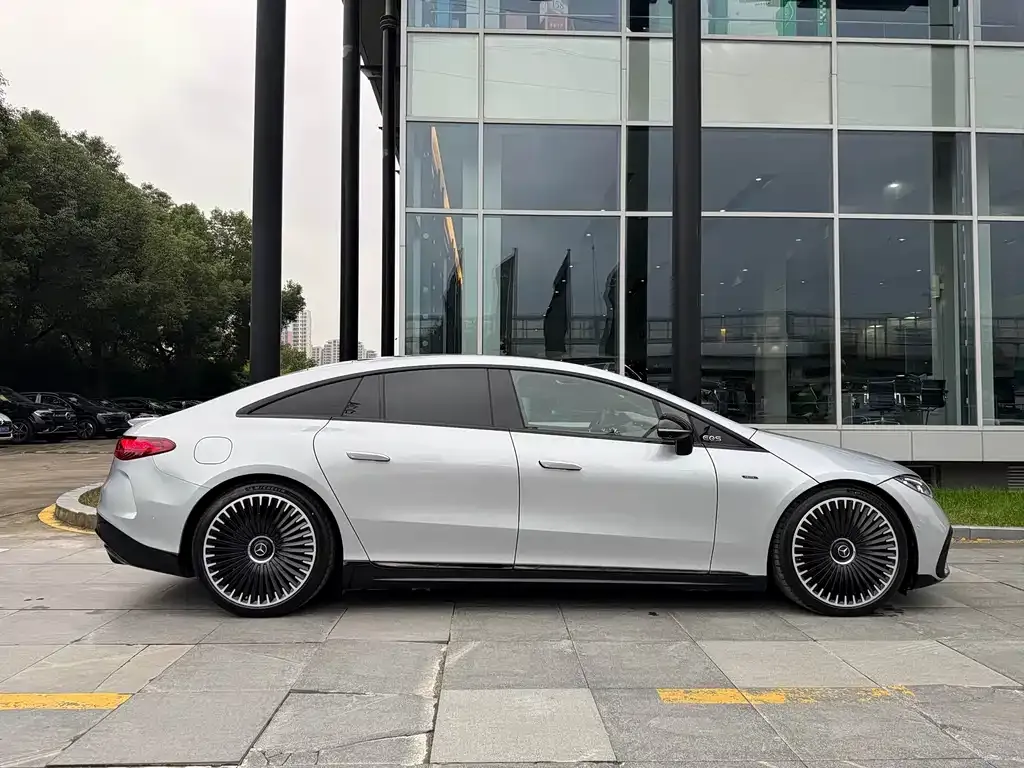 Mercedes-Benz EQS AMG 2024 из CN, фото 2