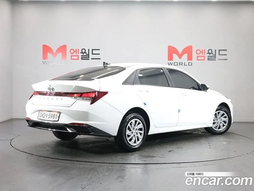 Hyundai AVANTE 2021 из KR, фото 3