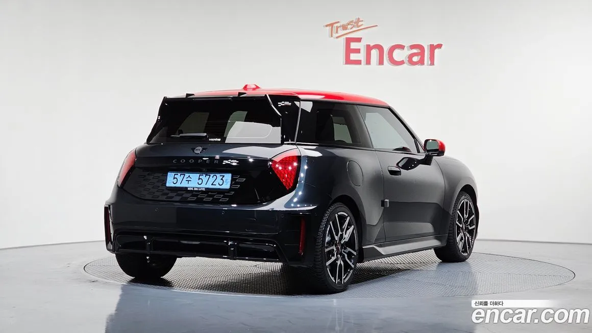 Mini Cooper 2025 из KR, фото 2