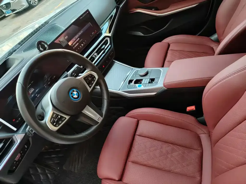 BMW i3 2024 из CN, фото 7