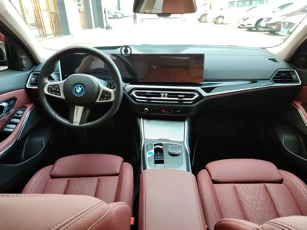 BMW i3 2024 из CN, фото 8