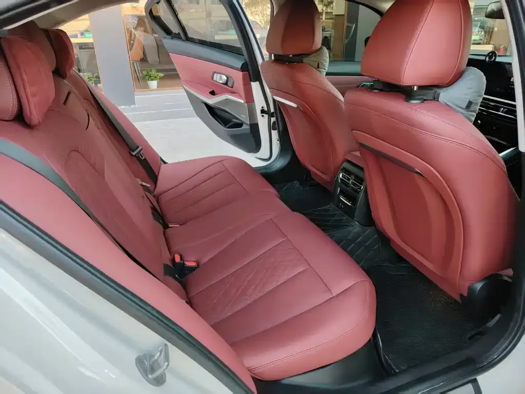 BMW i3 2024 из CN, фото 9