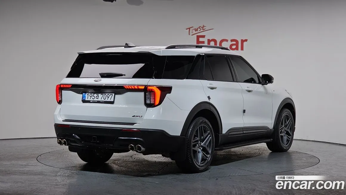 Ford Explorer 2025 из KR, фото 2