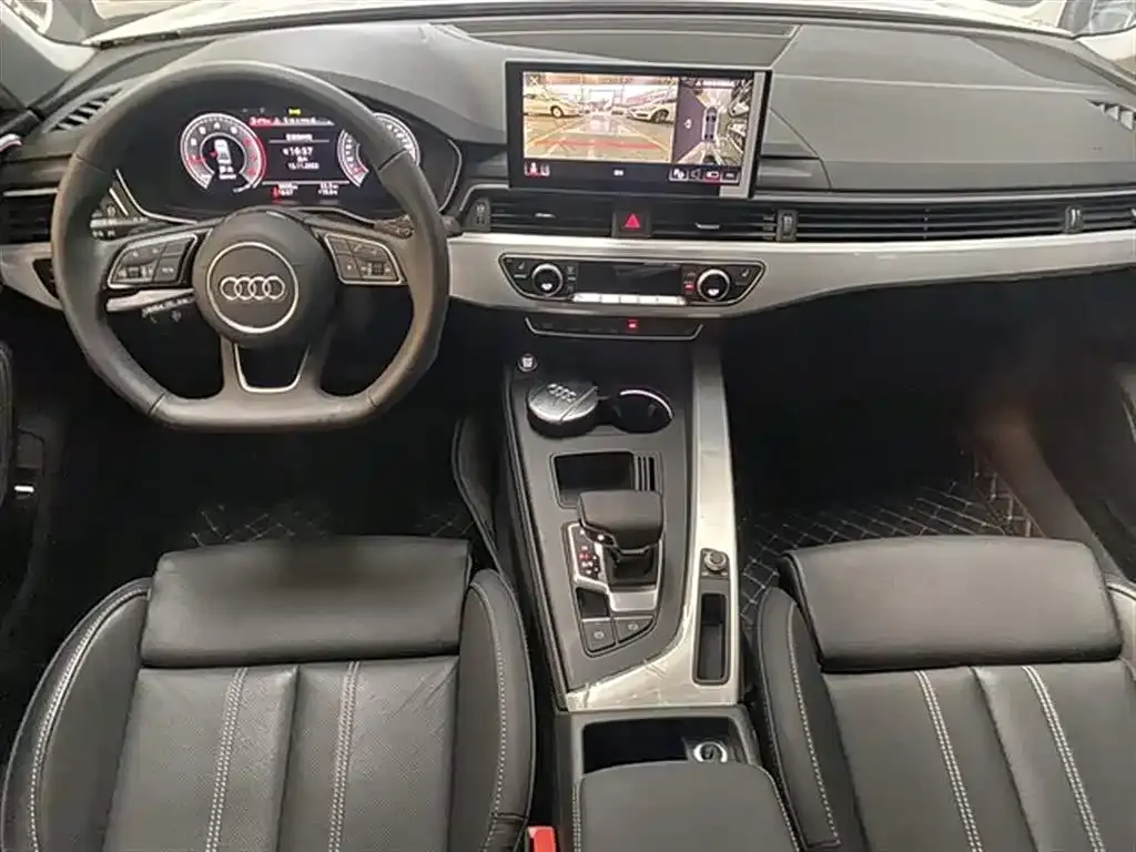 Audi A4L 2022 из CN, фото 6