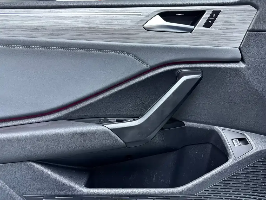 Volkswagen Sagitar 2022 из CN, фото 5