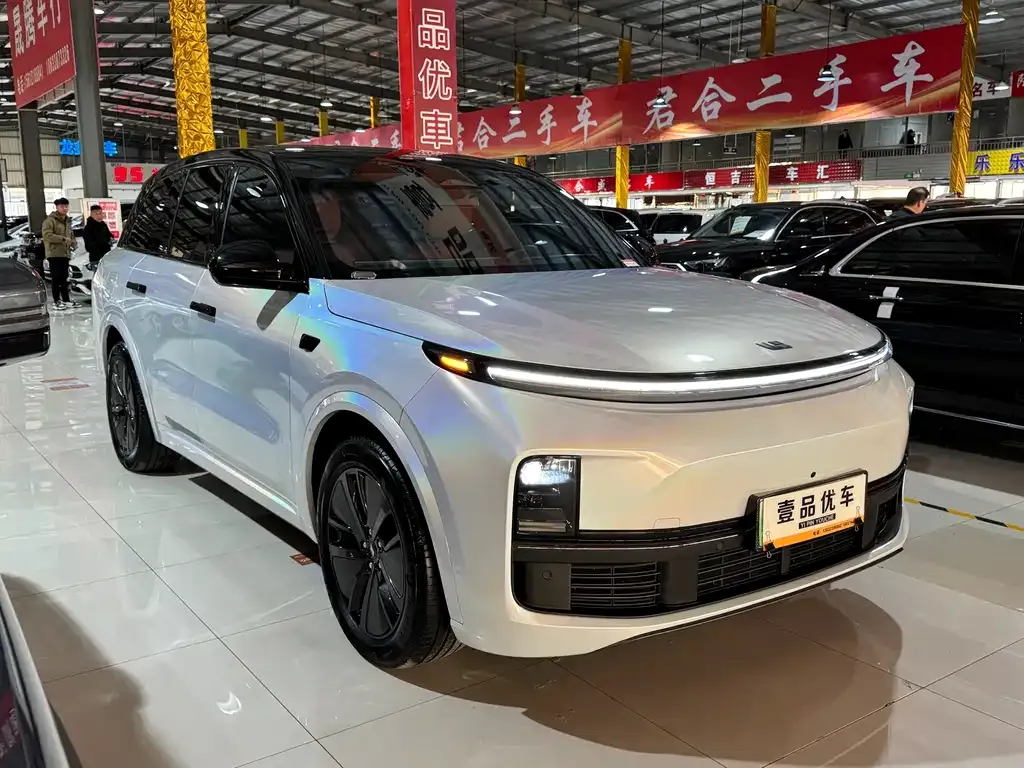 Li Auto L8 2024 из CN, фото 3