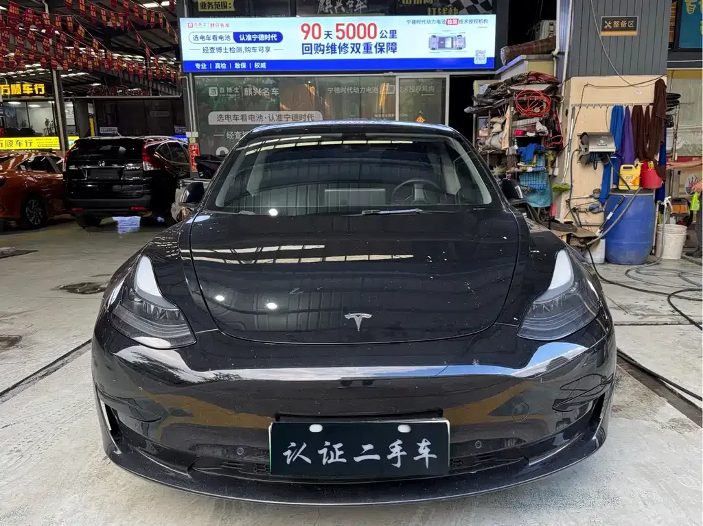 Tesla Model 3 2023 из CN, фото 2