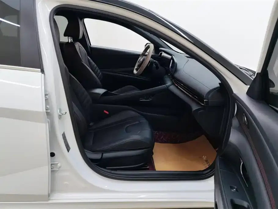 Hyundai Elantra 2021 из CN, фото 8