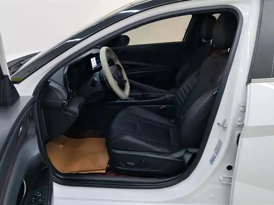 Hyundai Elantra 2021 из CN, фото 9