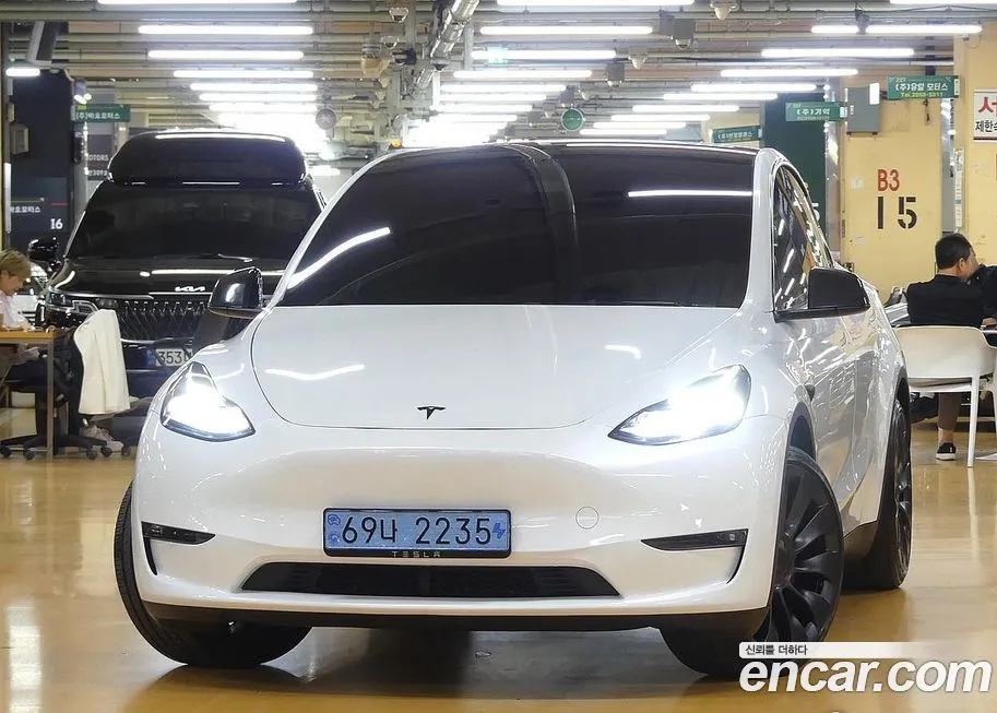 Tesla Model Y 2024 из KR, фото 3