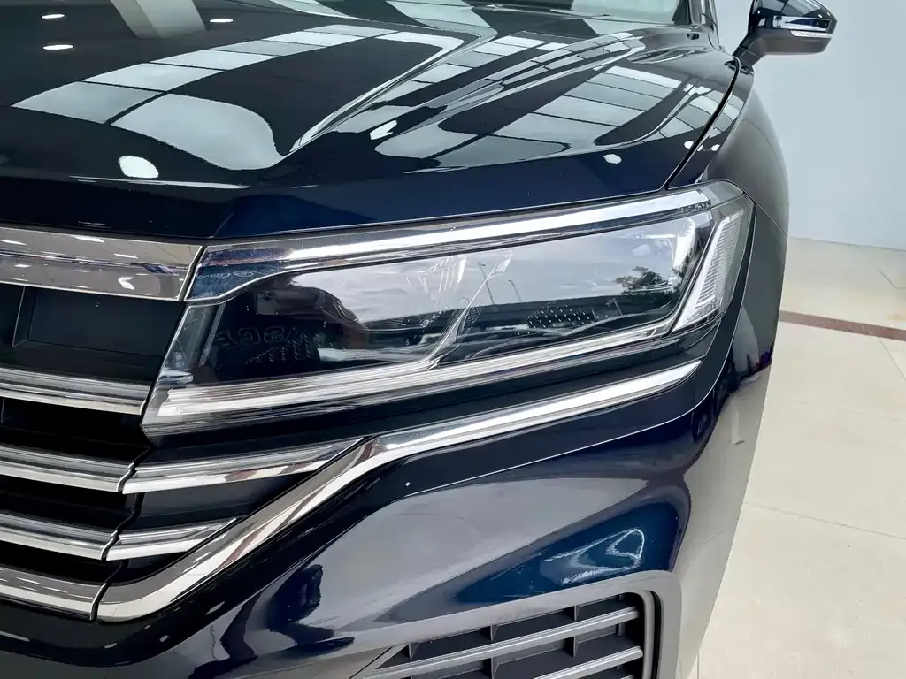 Volkswagen Touareg 2023 из CN, фото 5