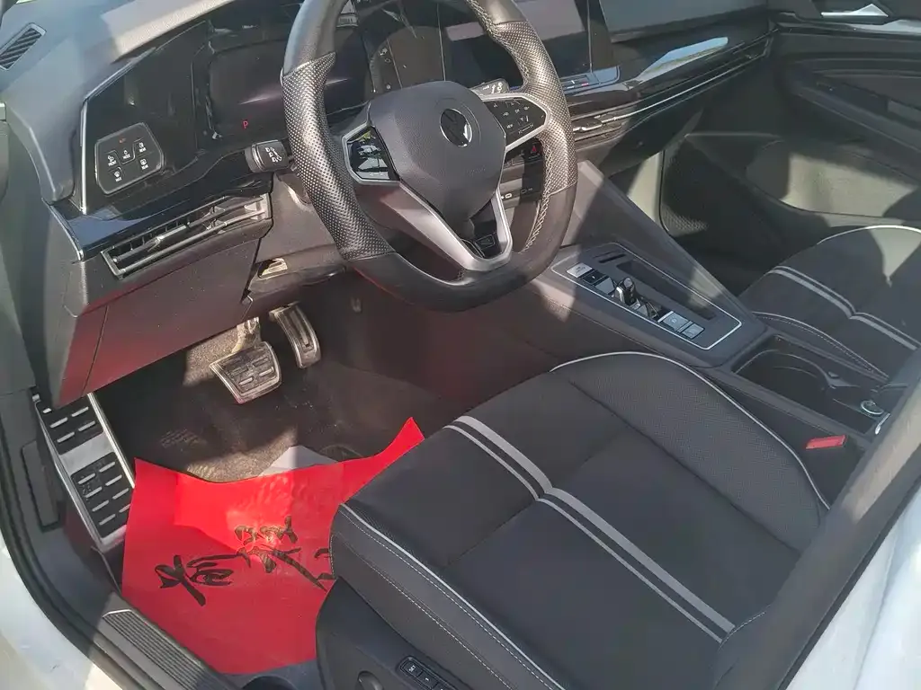 Volkswagen Golf 2022 из CN, фото 4
