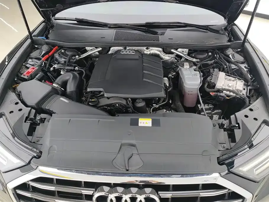 Audi A6L 2023 из CN, фото 10
