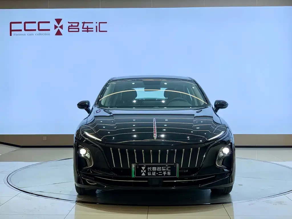 Hongqi E-QM5 2024 из CN, фото 2