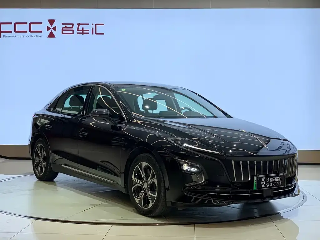 Hongqi E-QM5 2024 из CN, фото 3