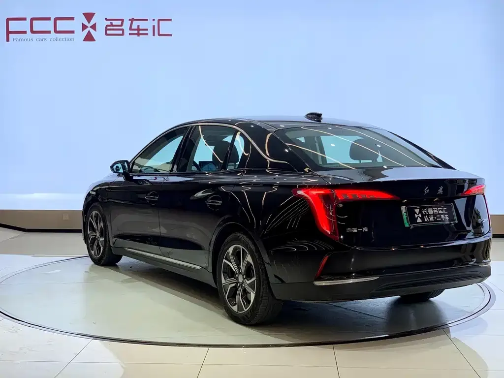 Hongqi E-QM5 2024 из CN, фото 7