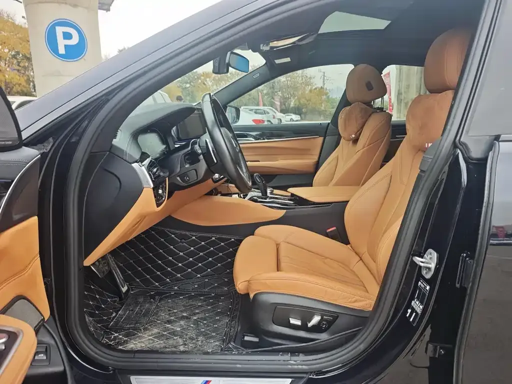 BMW 6 Series GT 2023 из CN, фото 5