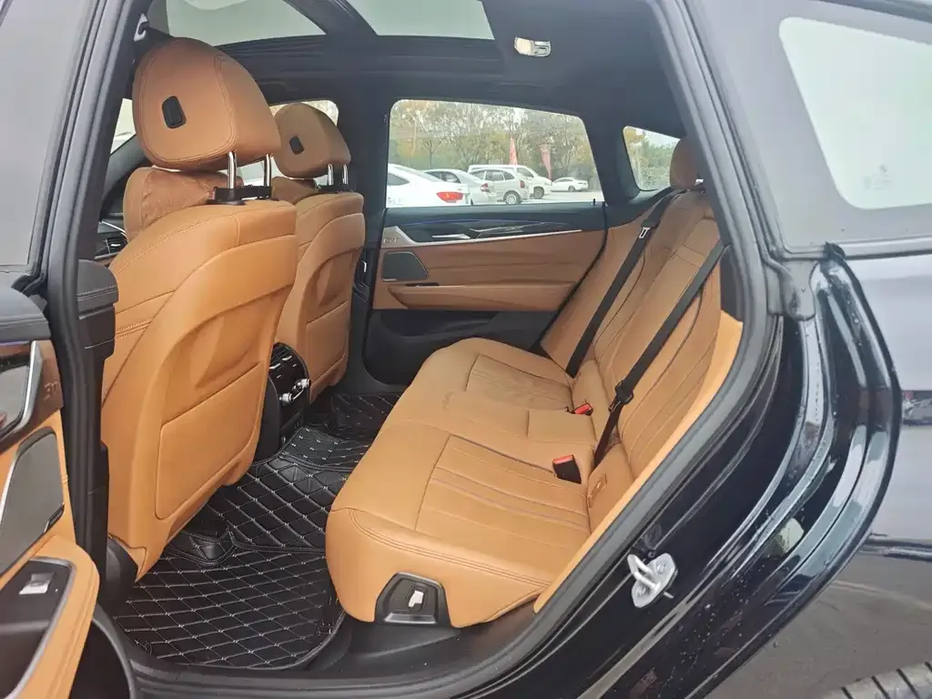 BMW 6 Series GT 2023 из CN, фото 6