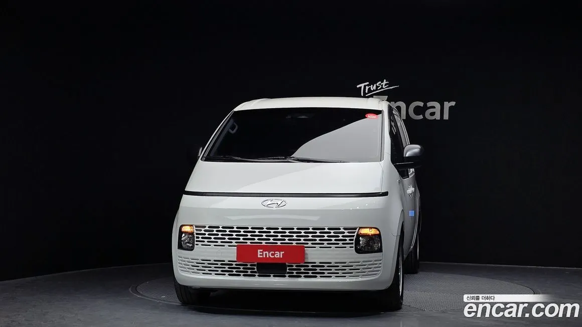 Hyundai Staria — фото 3