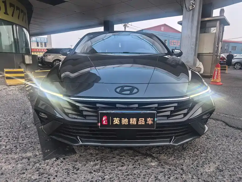 Hyundai Elantra 2023 из CN, фото 2