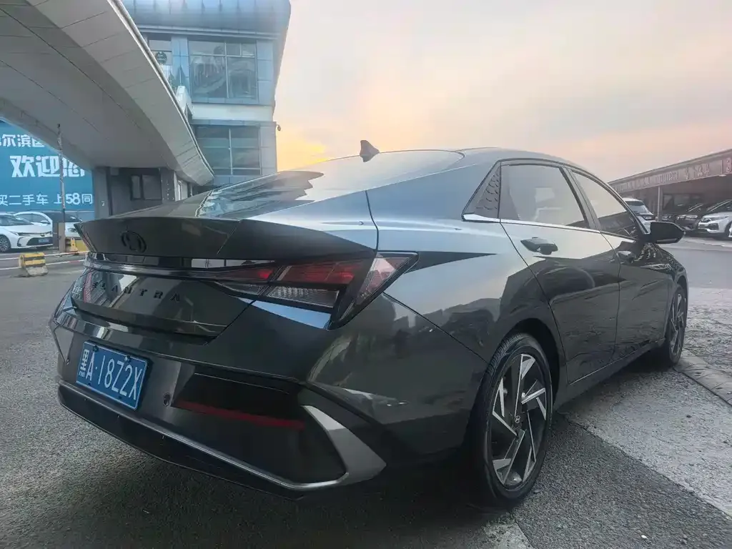 Hyundai Elantra 2023 из CN, фото 4