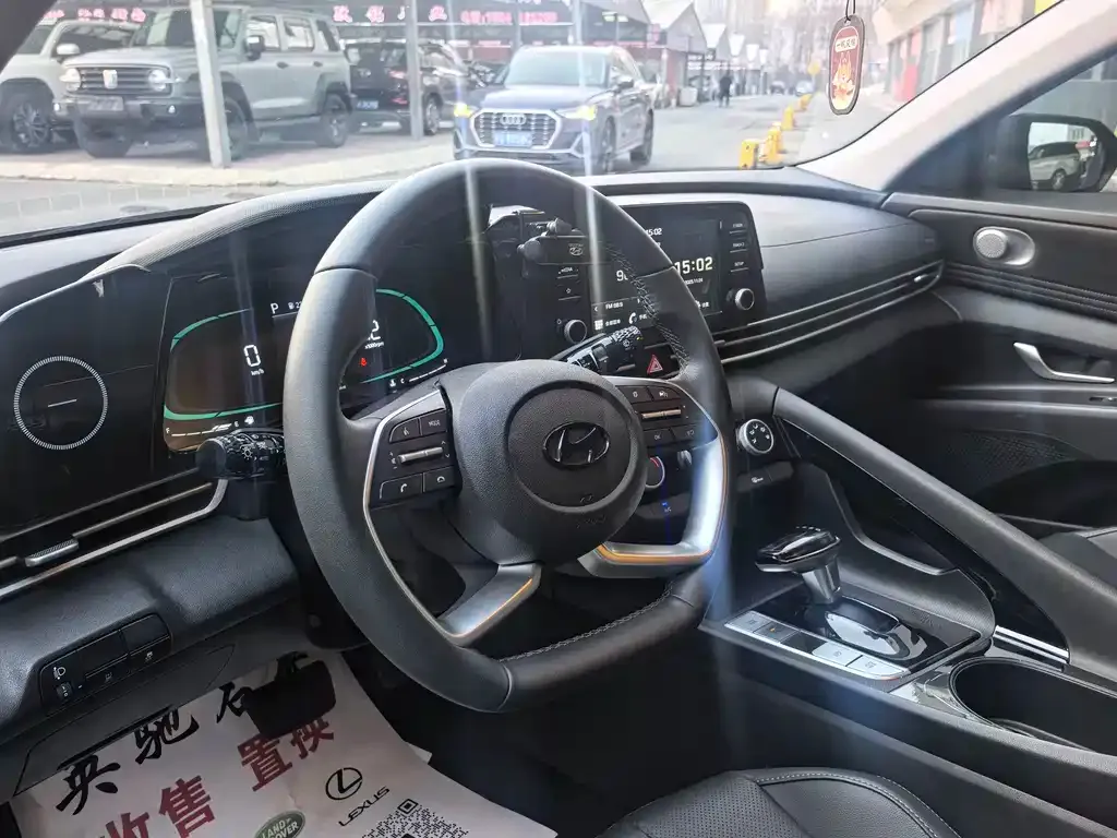 Hyundai Elantra 2023 из CN, фото 7