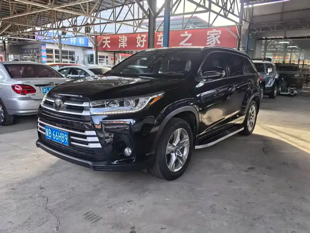 Toyota Highlander 2021 из CN, фото 2