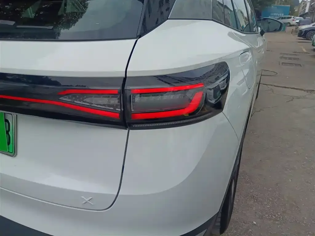 Volkswagen ID.4 X 2024 из CN, фото 8