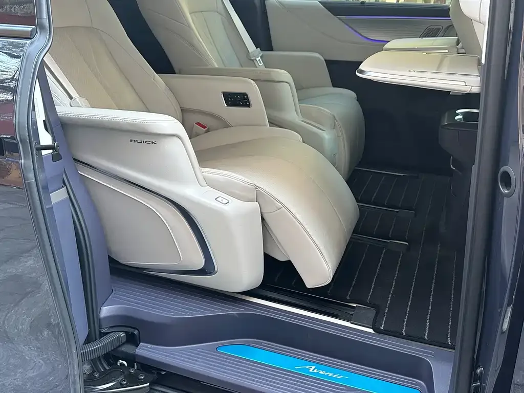 Buick GL8 Hybrid 2025 из CN, фото 8