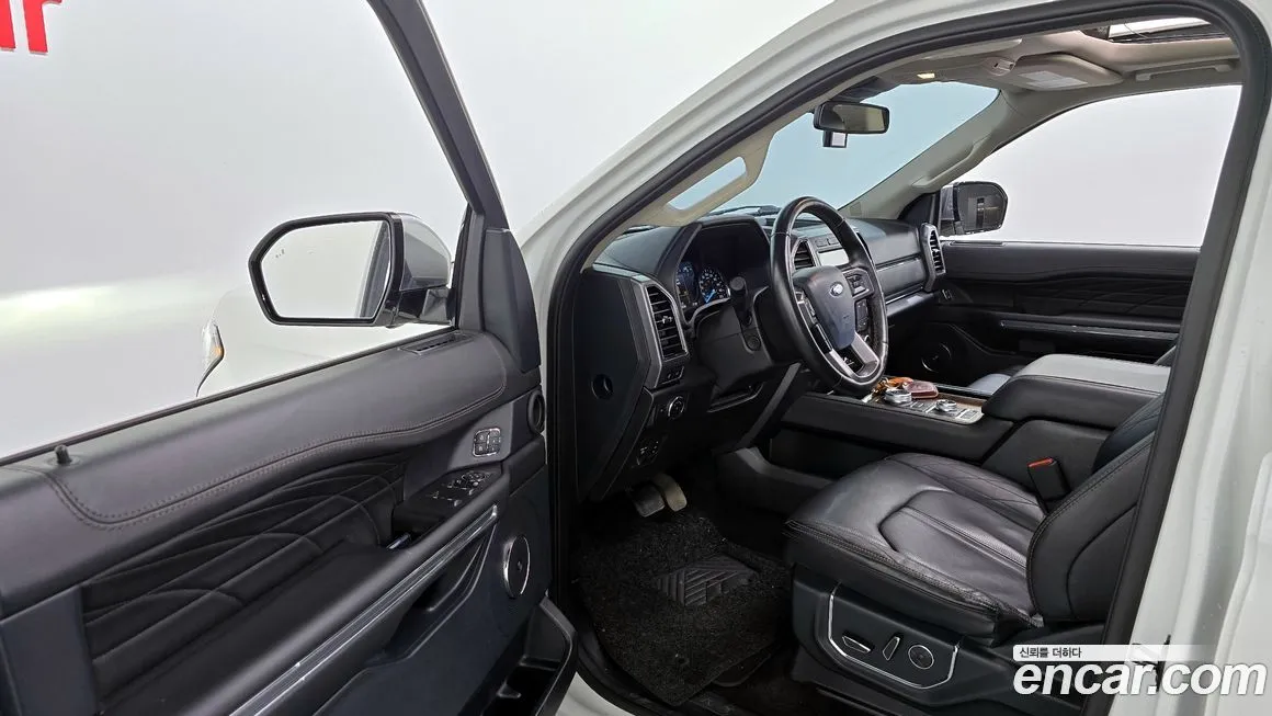 Ford Expedition — фото 10