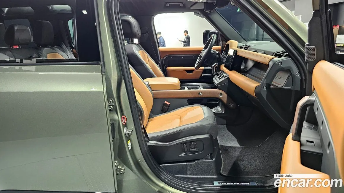 Land Rover Defender 2024 из KR, фото 10