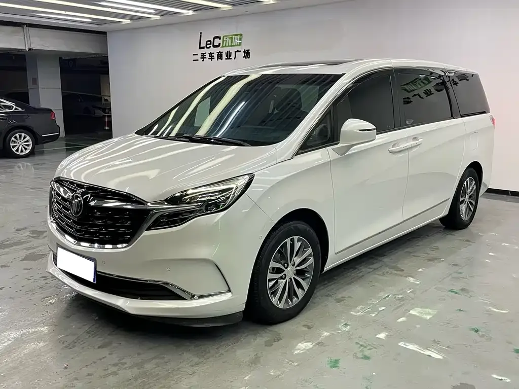 Buick GL8 2021 из CN, фото 1