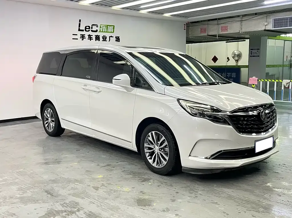 Buick GL8 2021 из CN, фото 3