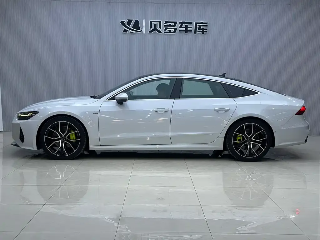 Audi A7 2022 из CN, фото 3