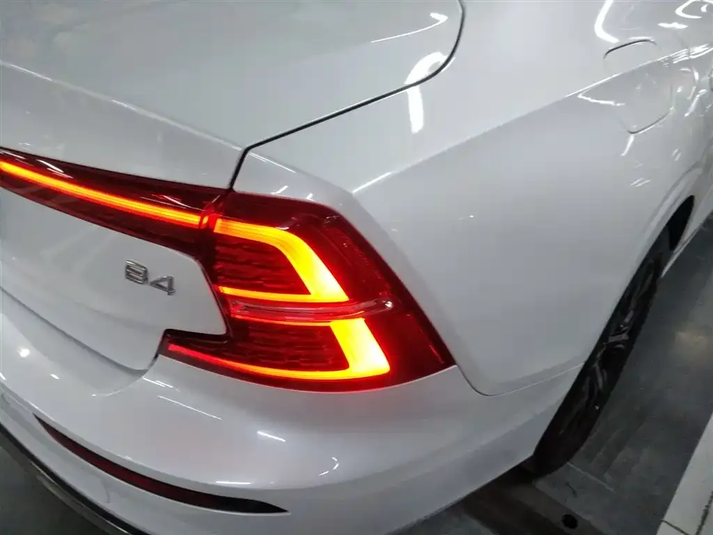 Volvo S60 2025 из CN, фото 8
