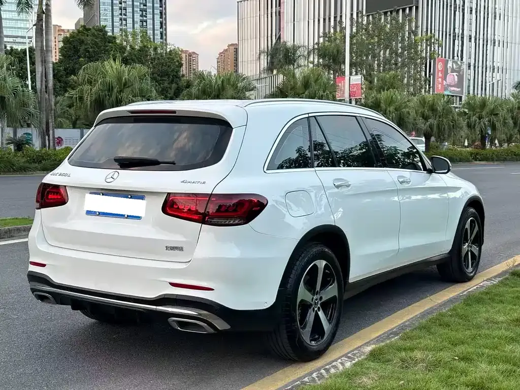Mercedes-Benz GLC — фото 6