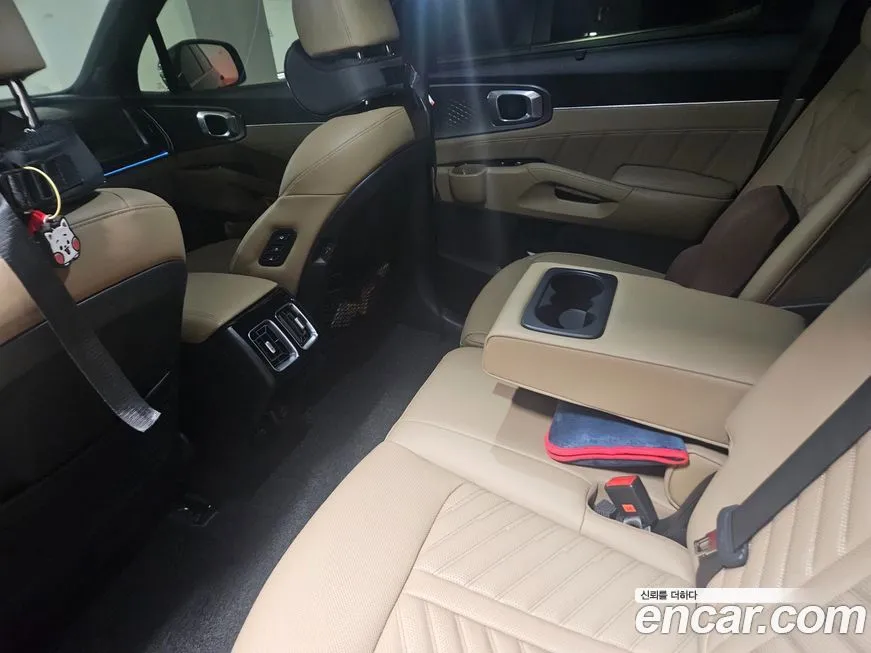 Kia Sorento — фото 8