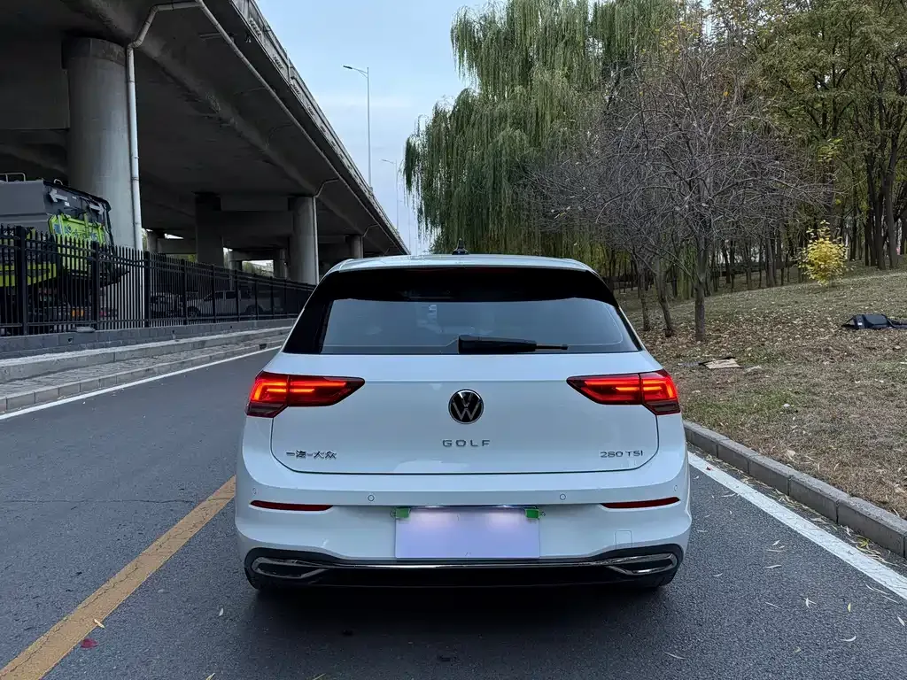 Volkswagen Golf 2022 из CN, фото 6