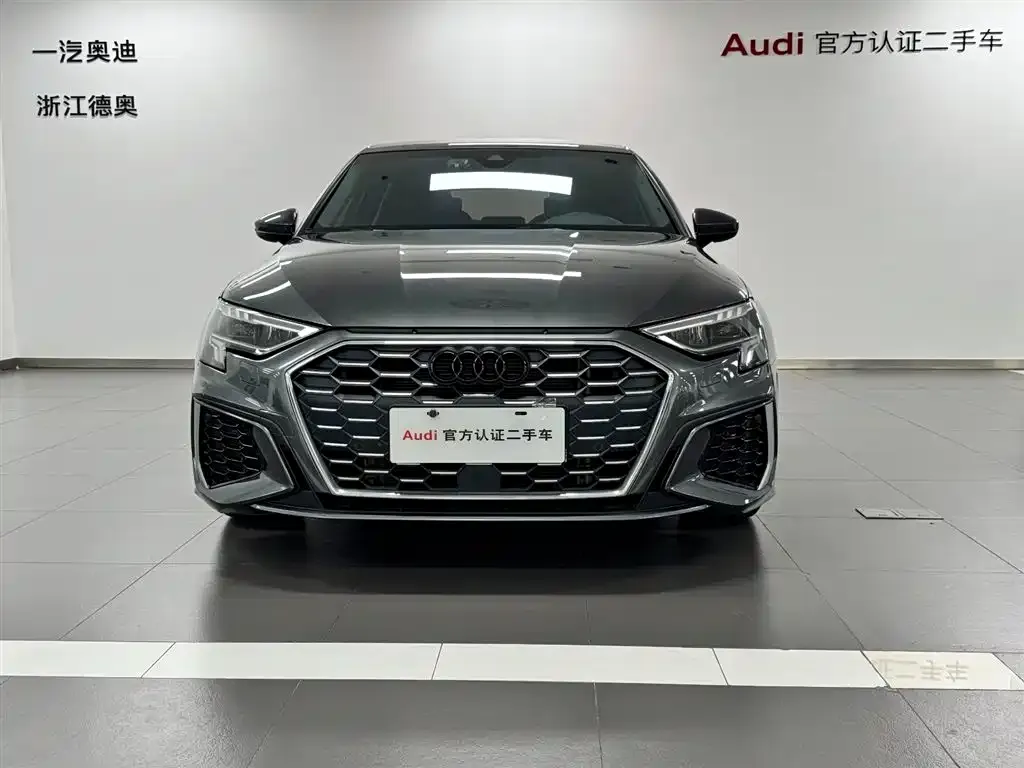 Audi A3 2023 из CN, фото 2