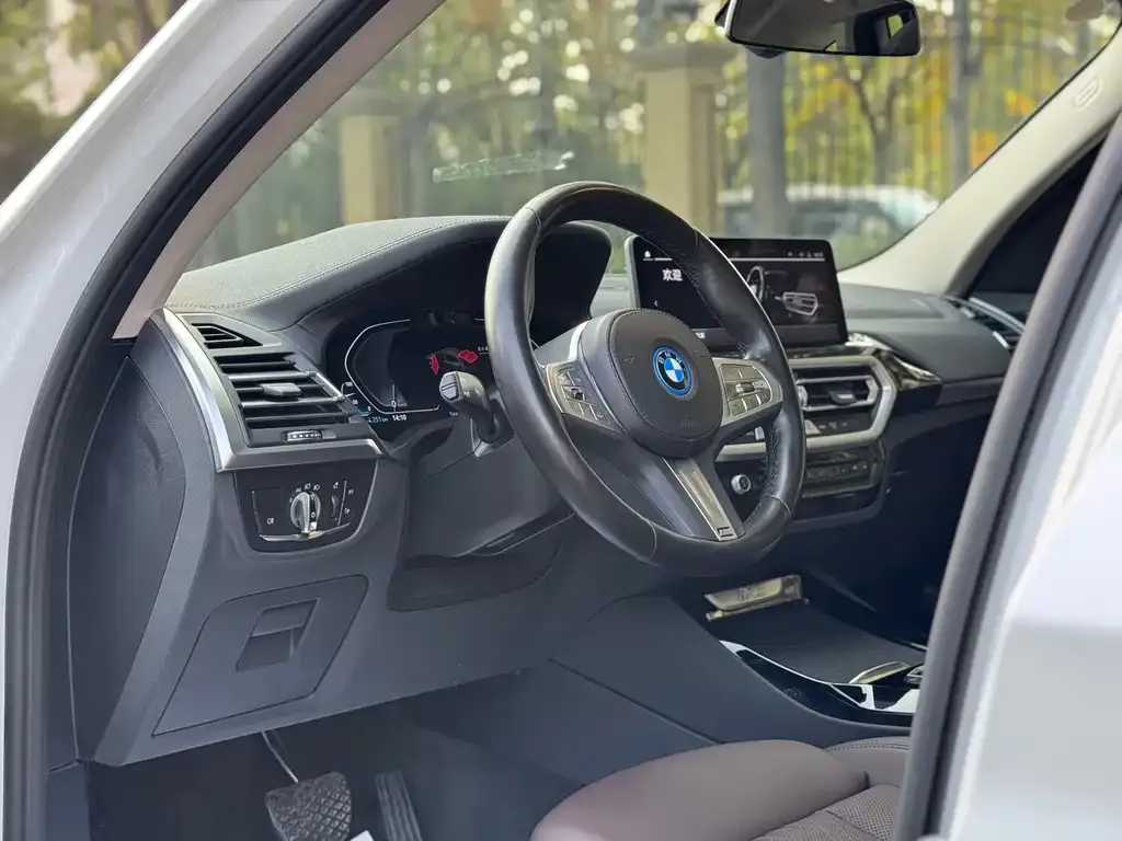 BMW iX3 2024 из CN, фото 10