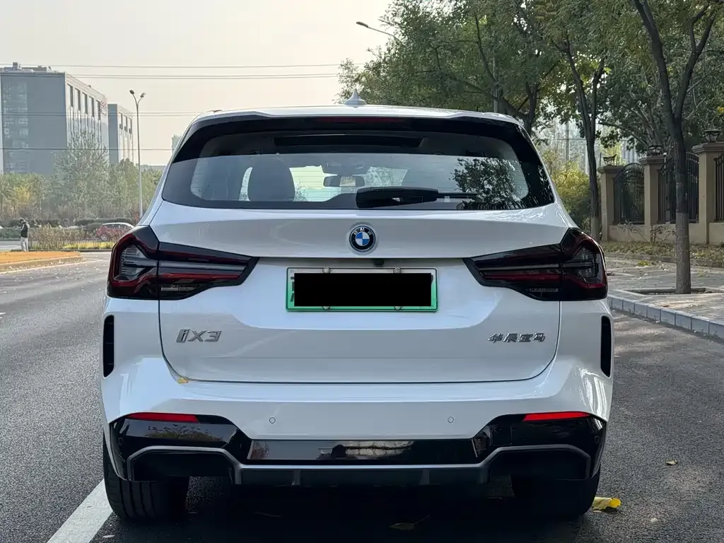 BMW iX3 2024 из CN, фото 6
