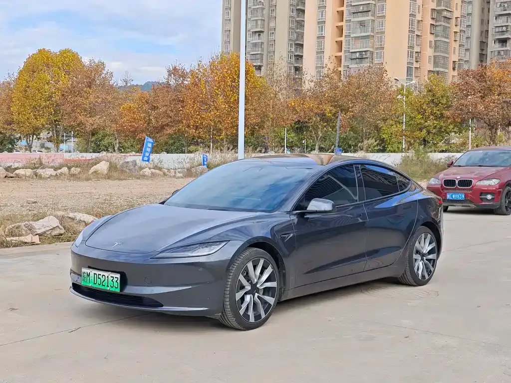 Tesla Model 3 — фото 2
