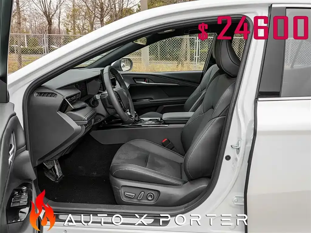 Toyota Camry 2024 из CN, фото 8